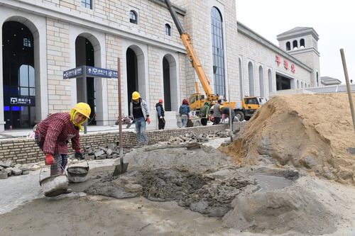 福平铁路平潭站加紧施工