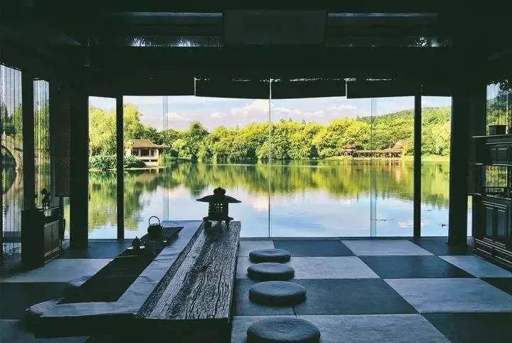 到西湖边的茶书院,体验"神马都是浮云"