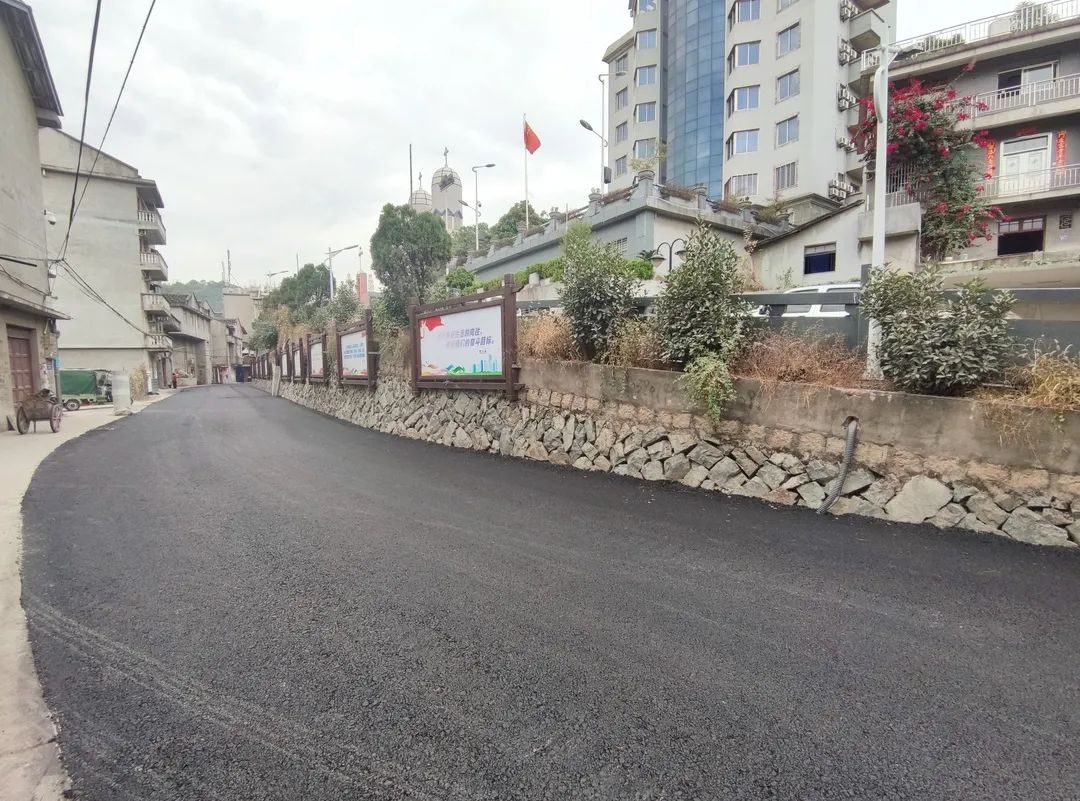罗江街道首条村道白改黑项目在罗江村全面竣工!