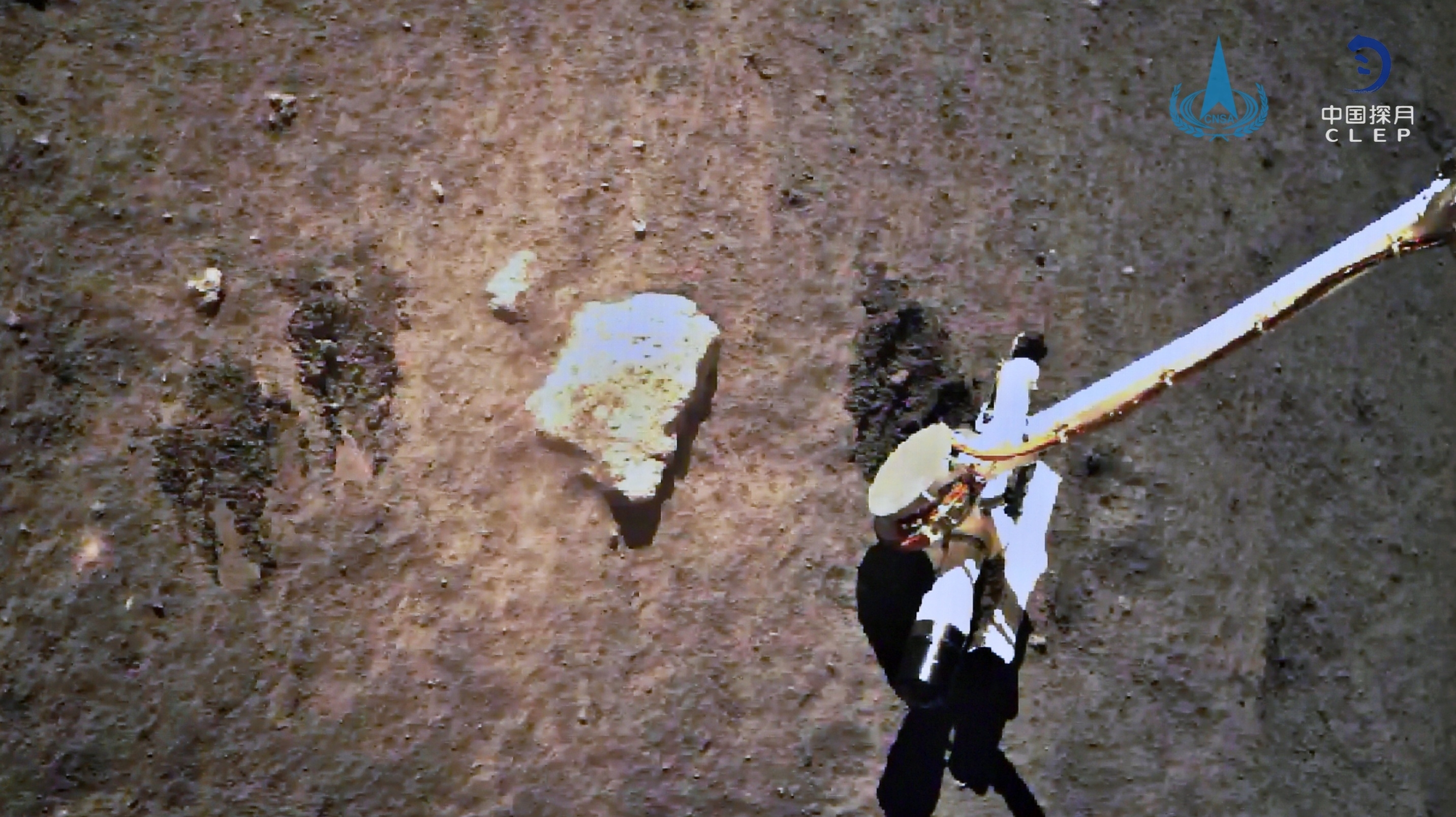 嫦娥五号去月球挖土图片