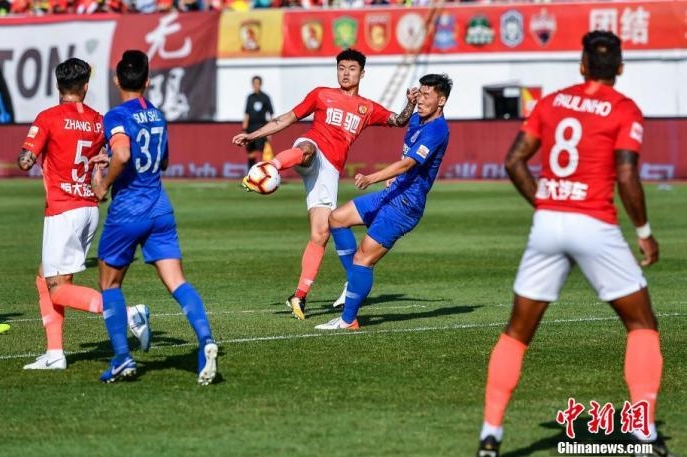 中超新赛季开赛在即各俱乐部完成重磅引援争冠格局或将重塑