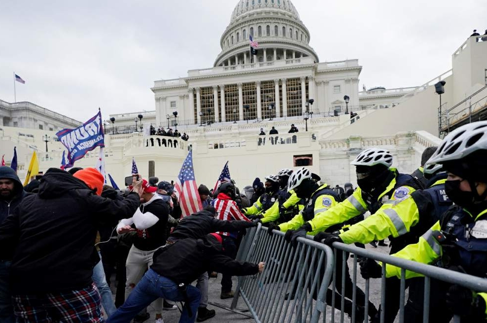 美国白宫谴责国会大厦抗议冲突中的暴力行径