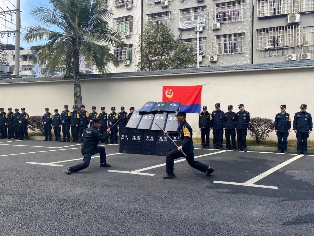 福安市公安局举办庆祝首个中国人民警察节系列宣传活动