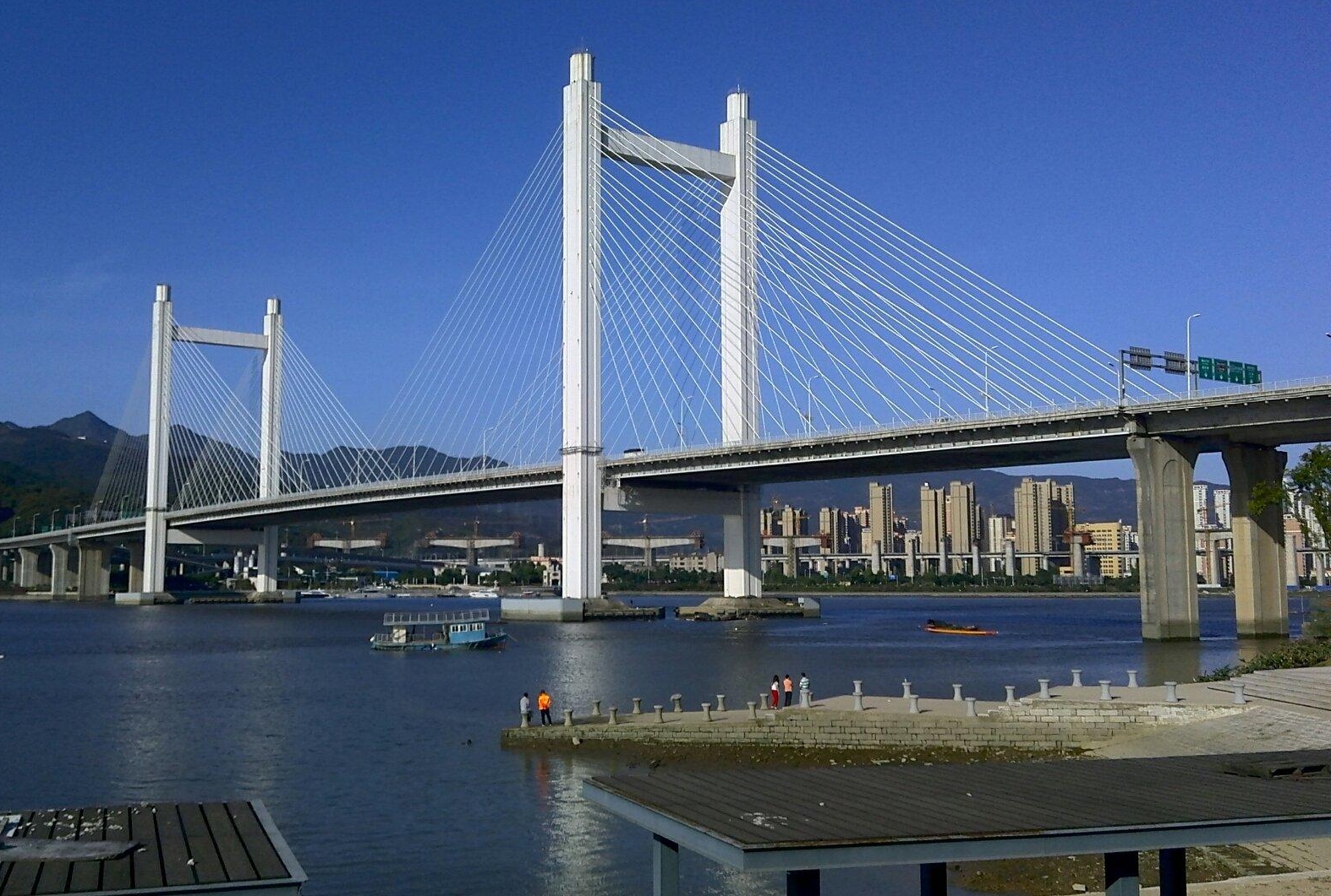 "福州蓝"吸引越来越多人在榕追梦