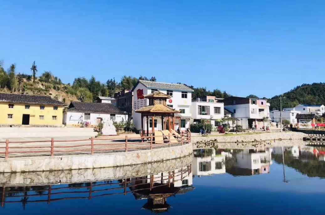 溪柄柏柱洋是闽东红土地文化的代表,是著名的革命老区,闽东革命首府