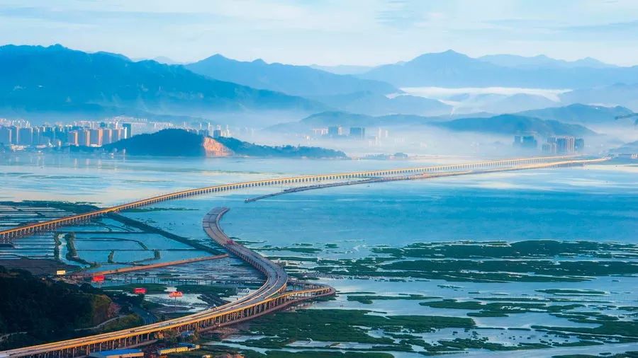 宁德它有很多引人入胜的历史故事 朱熹在这里讲学揽胜,有教无类 陆游