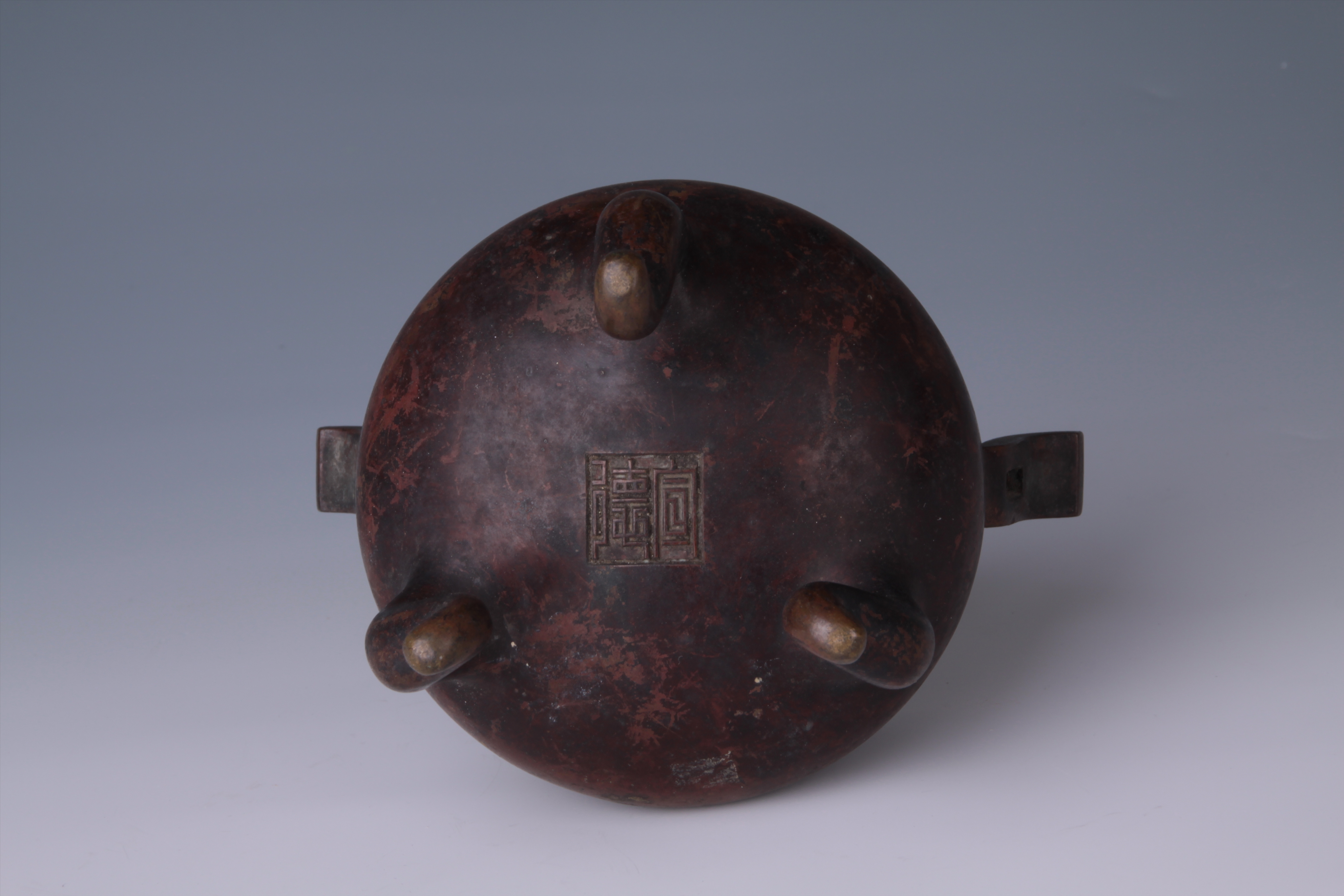 中国　古銅　双耳三つ足鼎　香炉　唐木蓋付　M　R7404 青銅三足鼎 唐木蓋台付 商時代