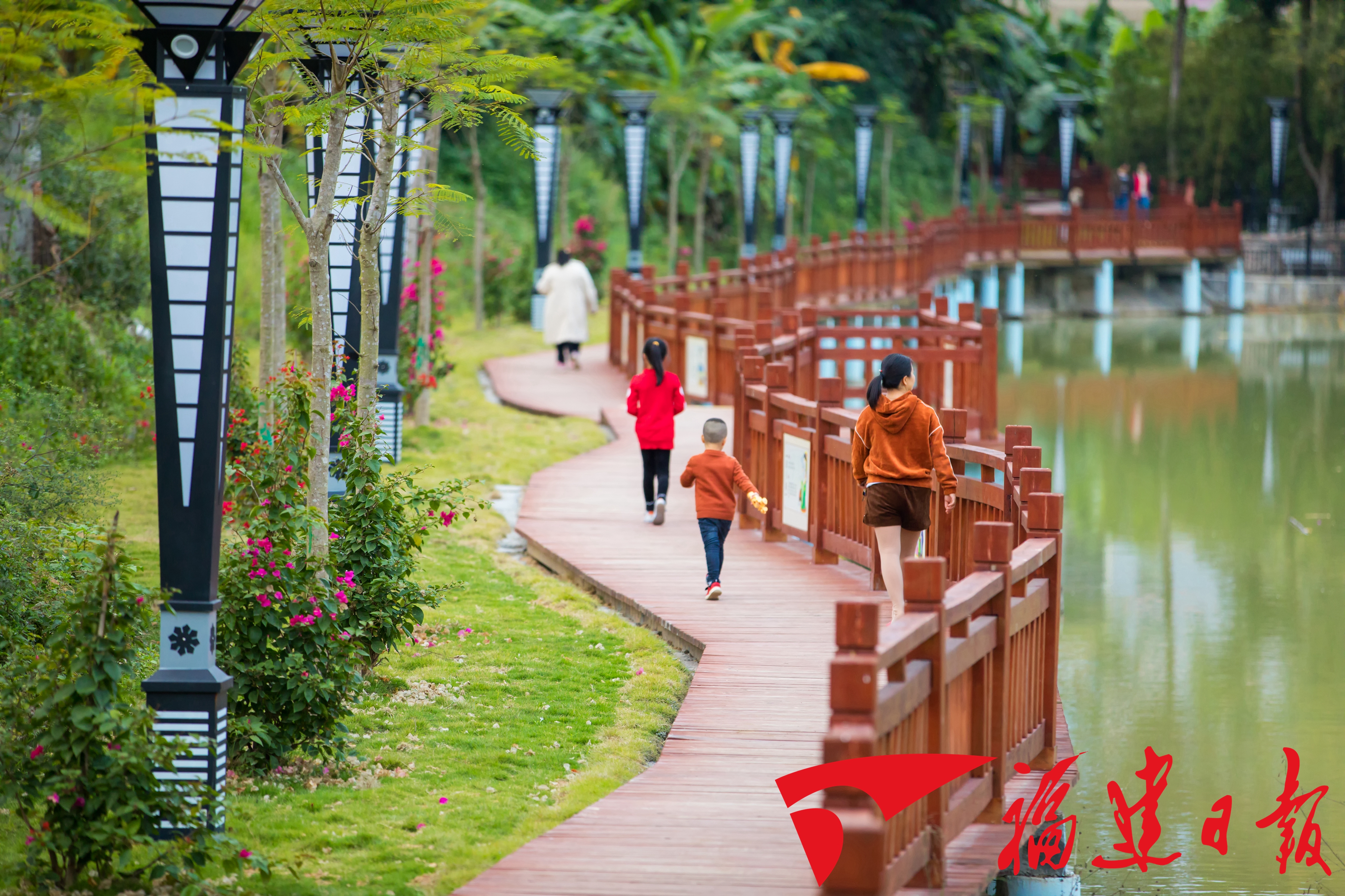 近年来,南靖县和溪镇兴起全民健身热潮,力展乡村振兴精气神.