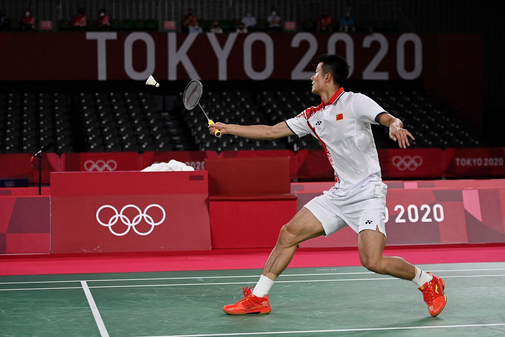 谌龙夺得羽毛球男子单打银牌