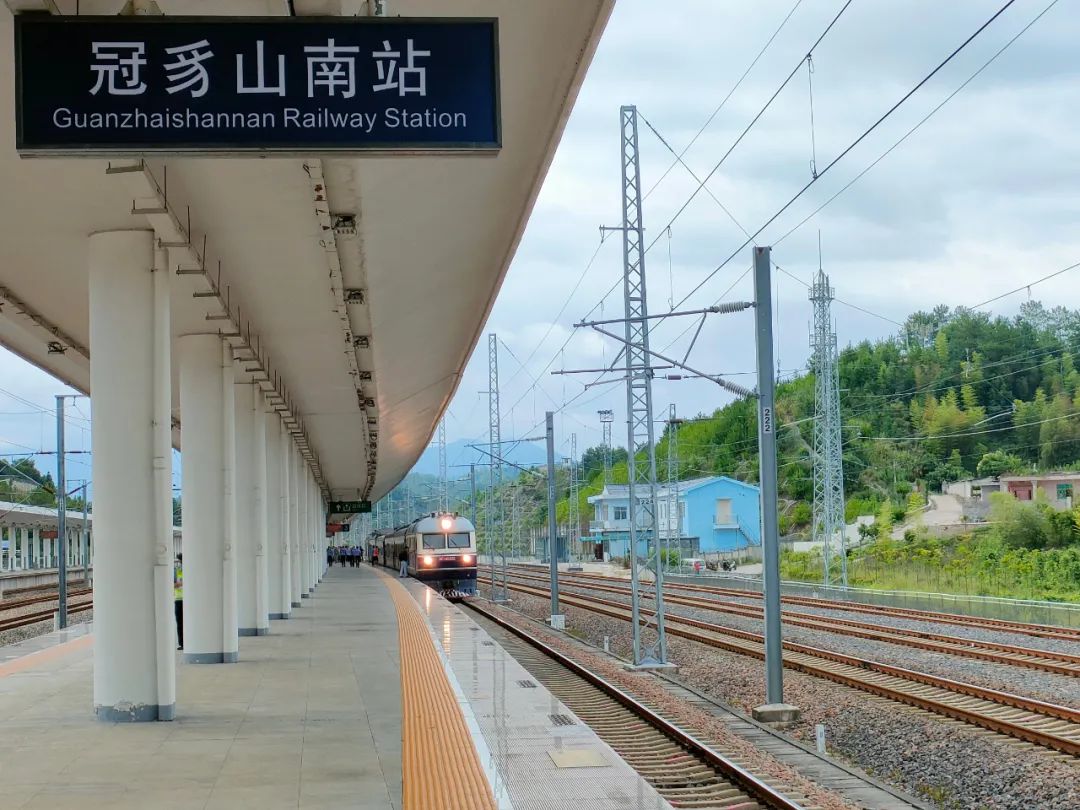 冠豸山火车站图片