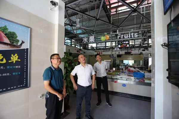 区长肖世龙带队调研督查创城工作