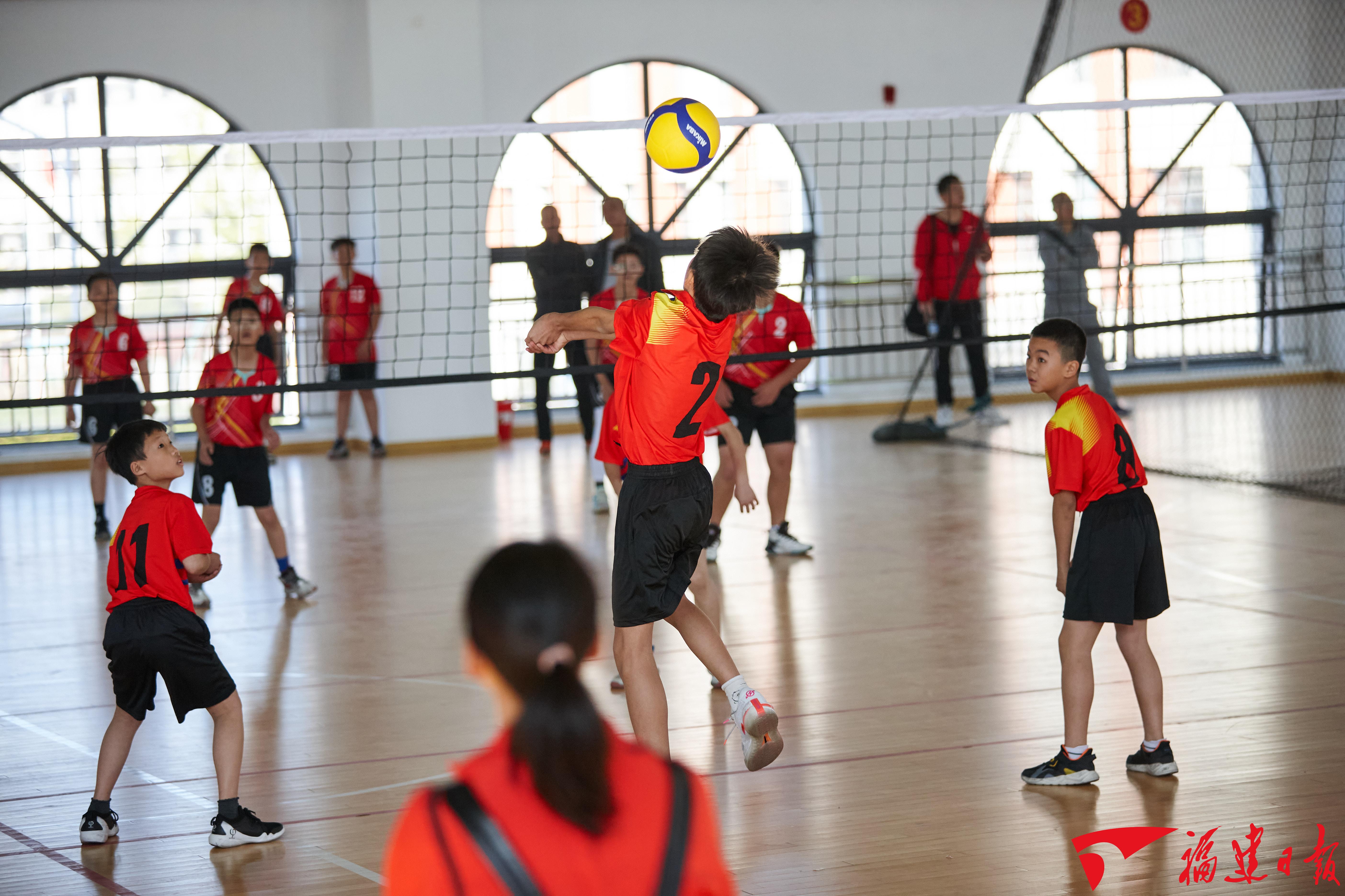 龙海电大杯暨2021年龙海区第二届中小学排球联赛举行