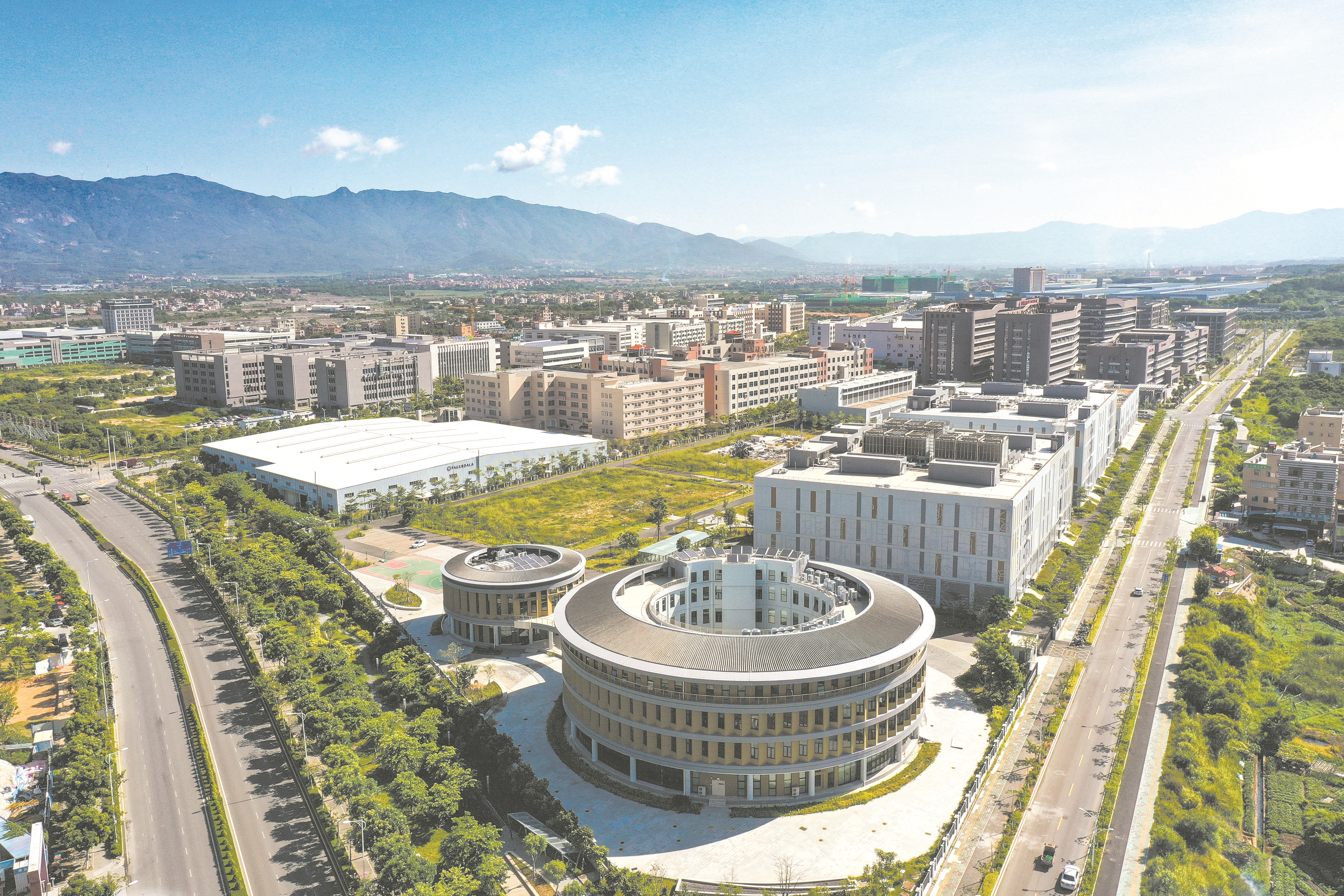 厦门时代新型锂离子电池项目一期在同翔高新城开工