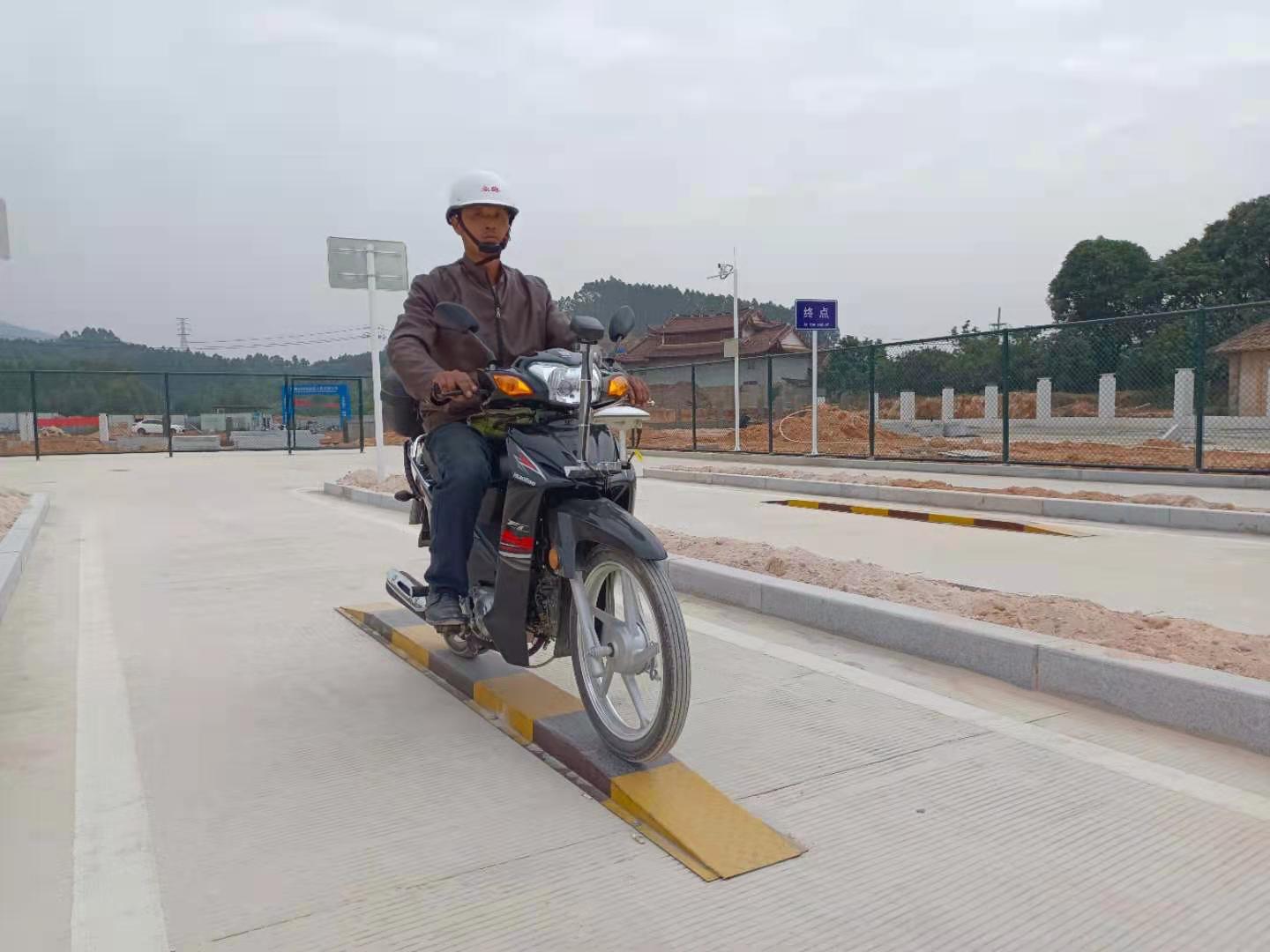 莆田市首家摩托车全车型智能化考试场今日投用