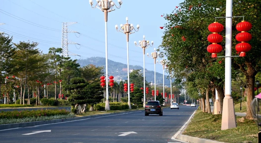 大红灯笼高高挂古雷开发区年味拉满