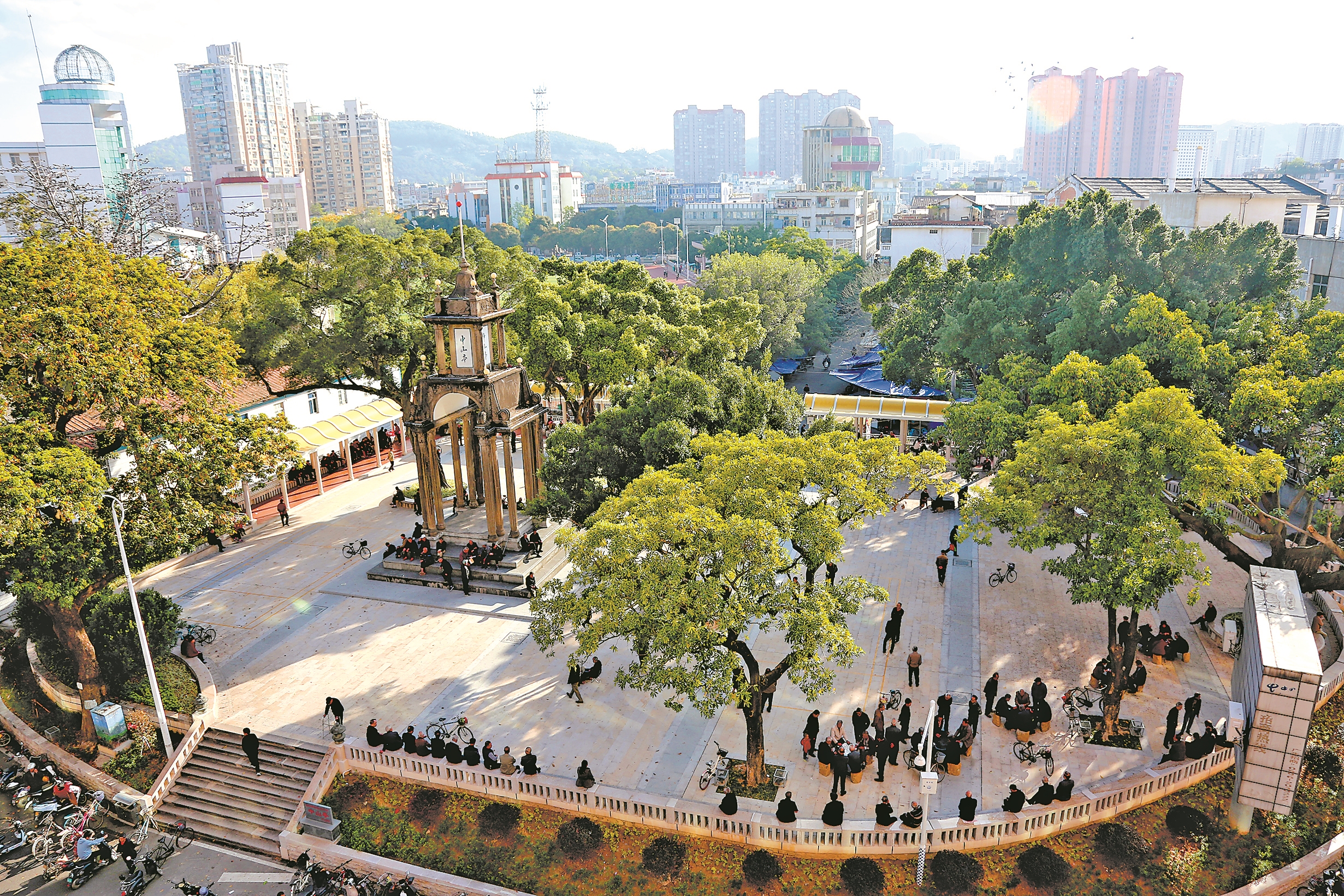 中山公園鳥瞰圖龍江文化生態園依江而建,因水而生.