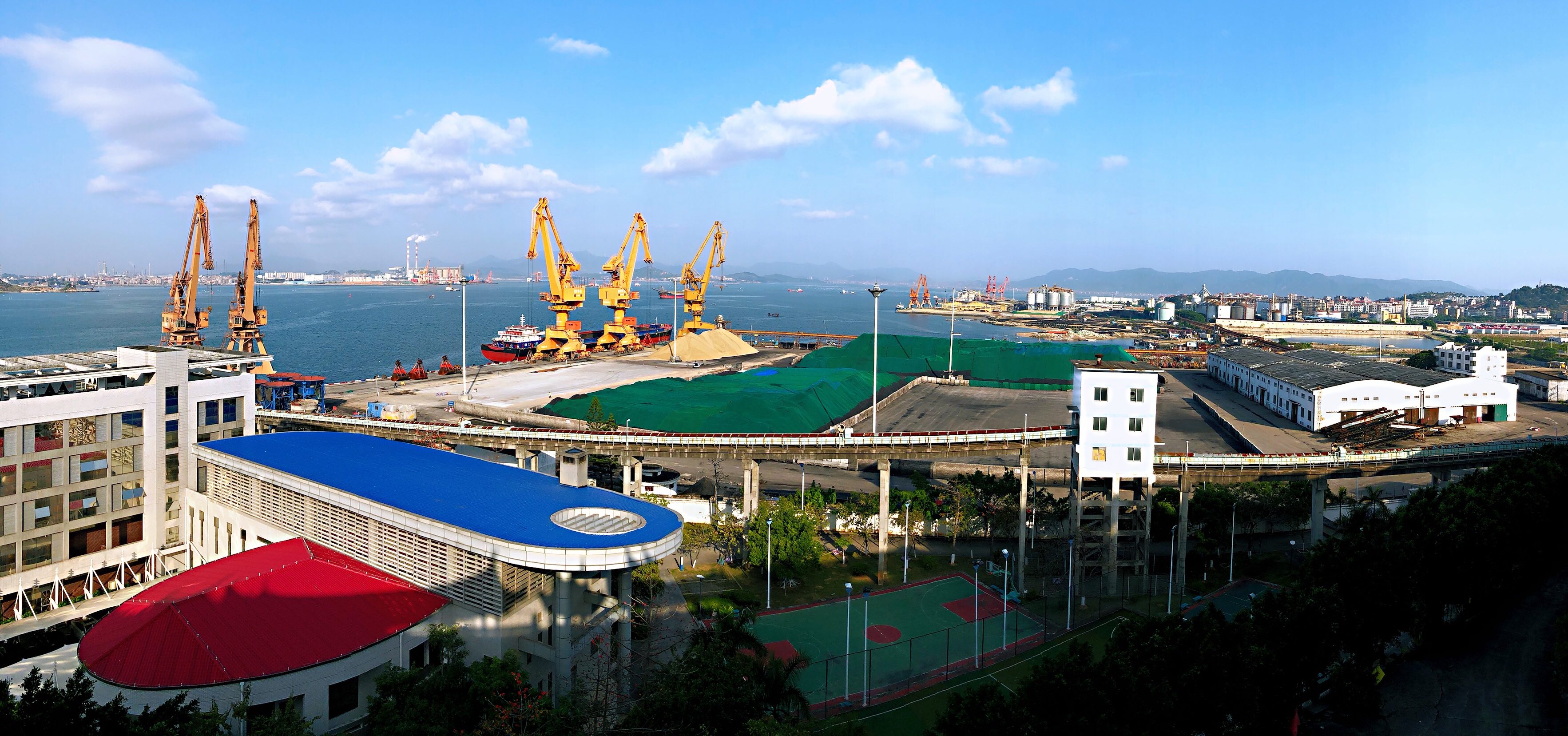 秀屿港口:逆势"双增长",赢取"开门红"