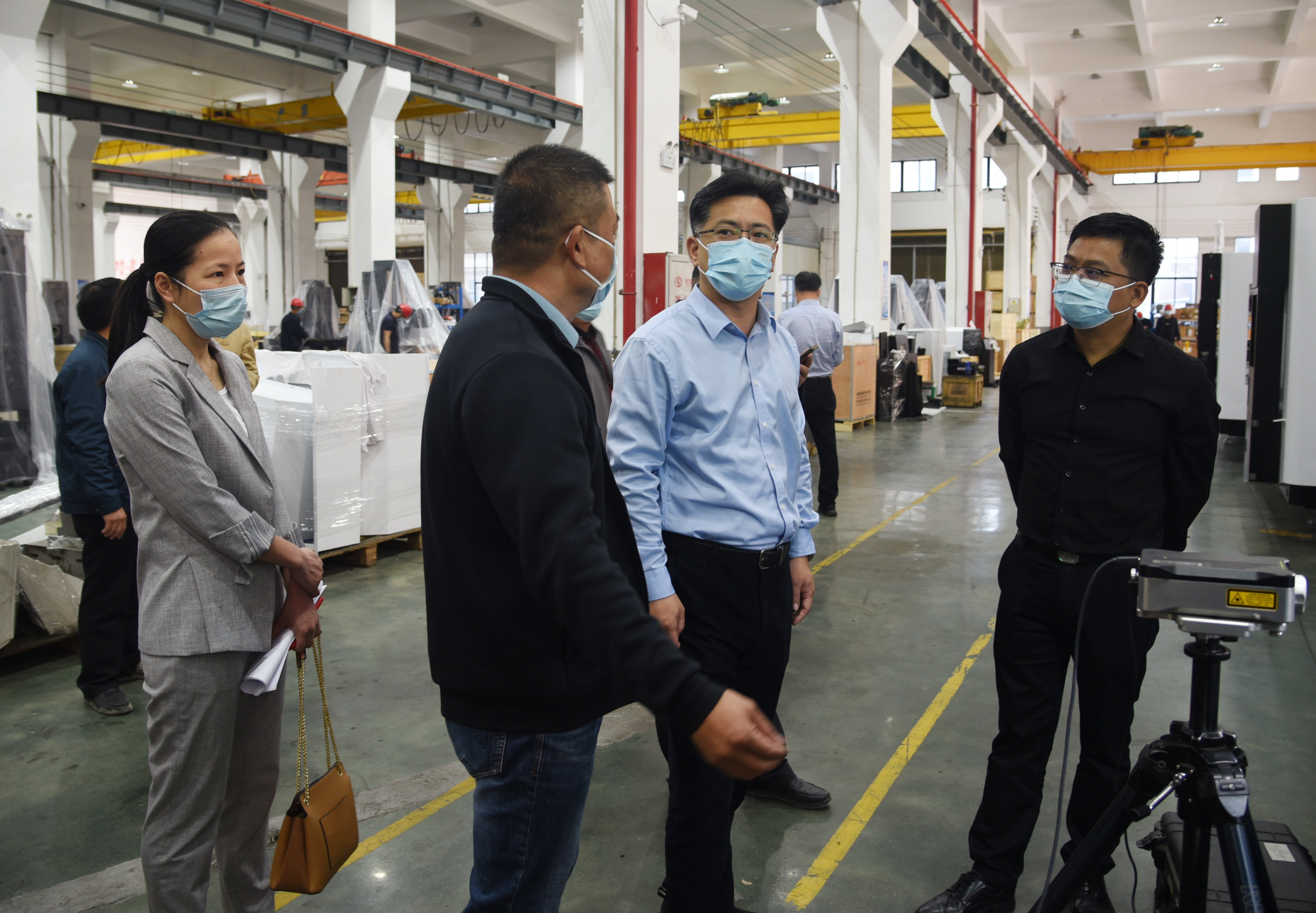 春耕备耕正当时林坤泉到企业走访调研