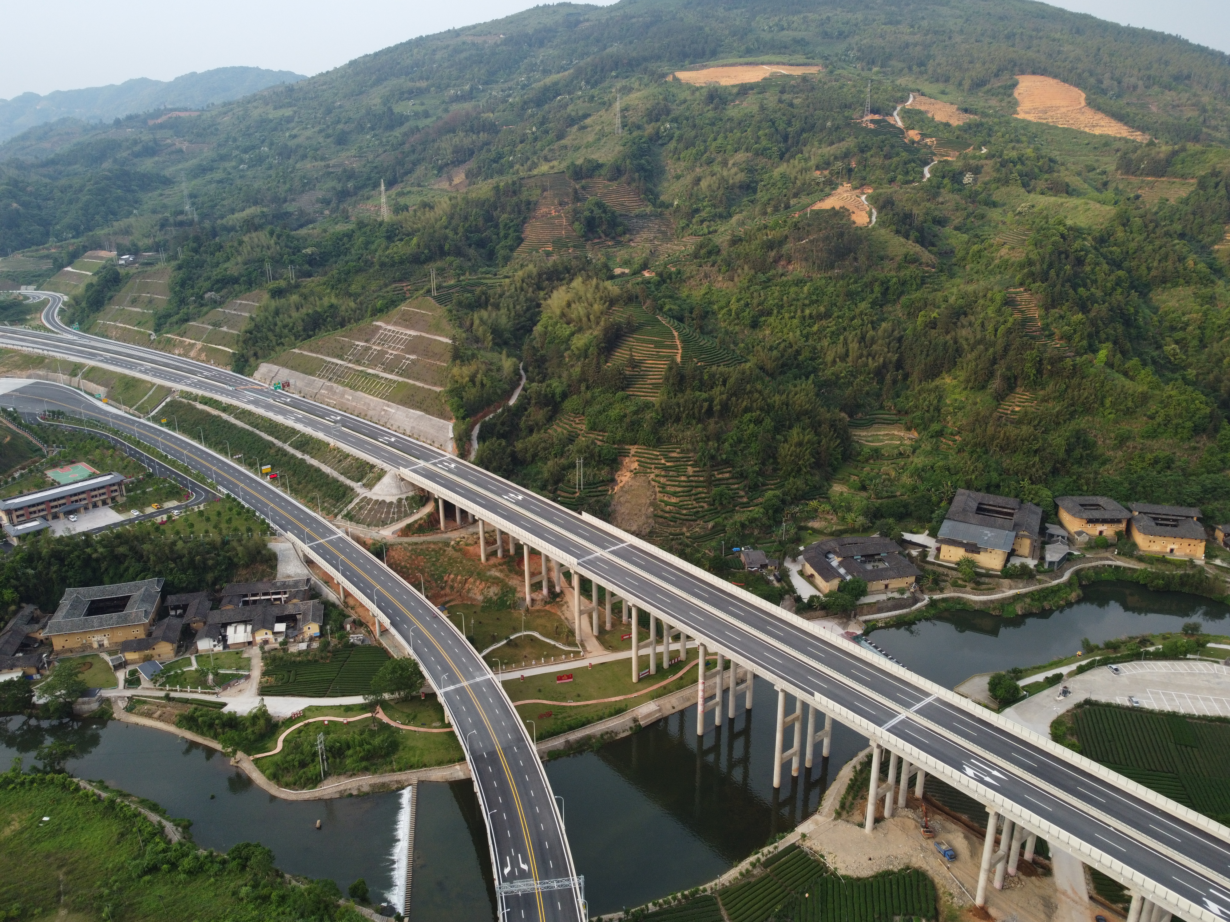 漳武高速(南靖段)今日12时通车!