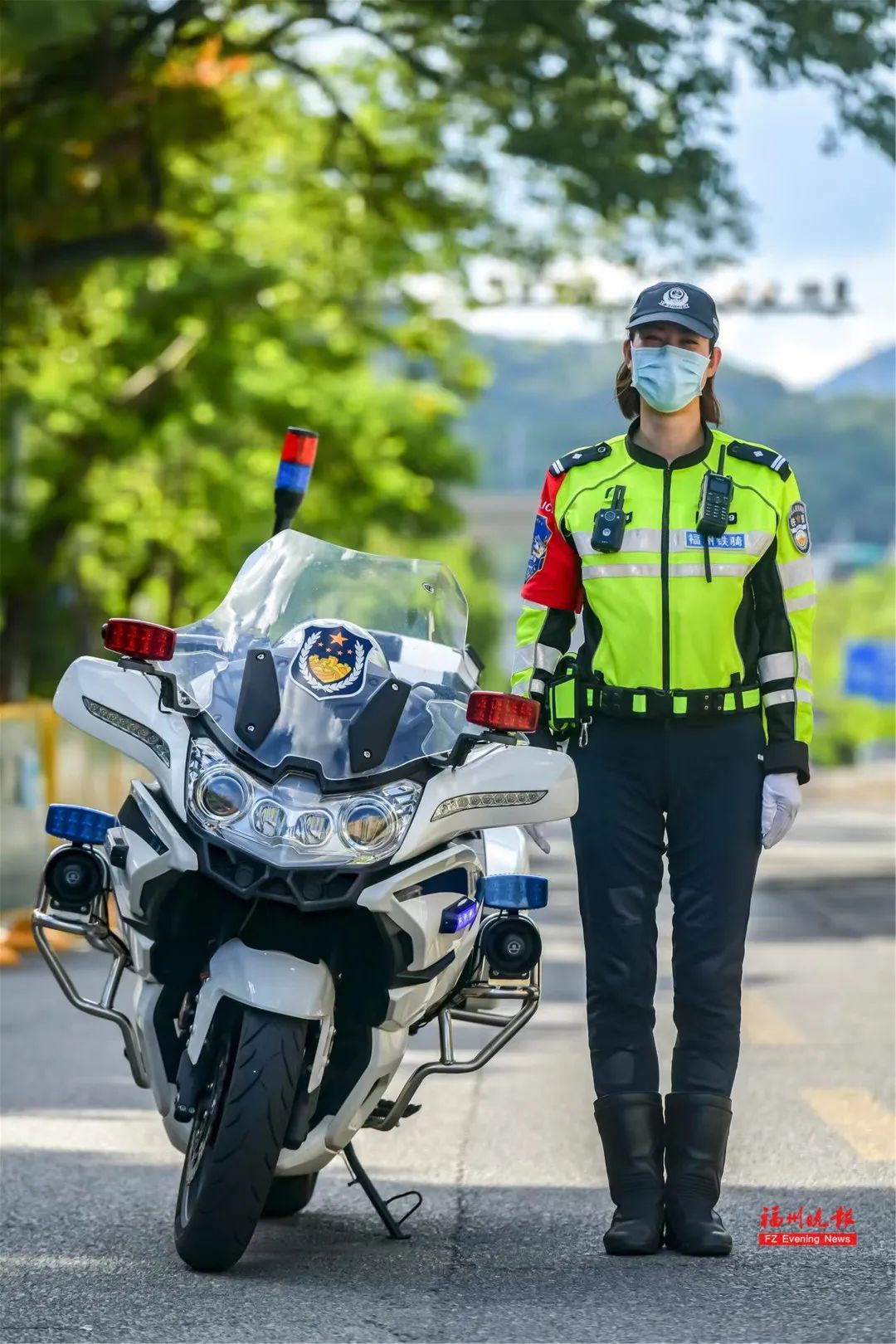 游泳健将→女骑警,这位福州姑娘,又飒又甜!