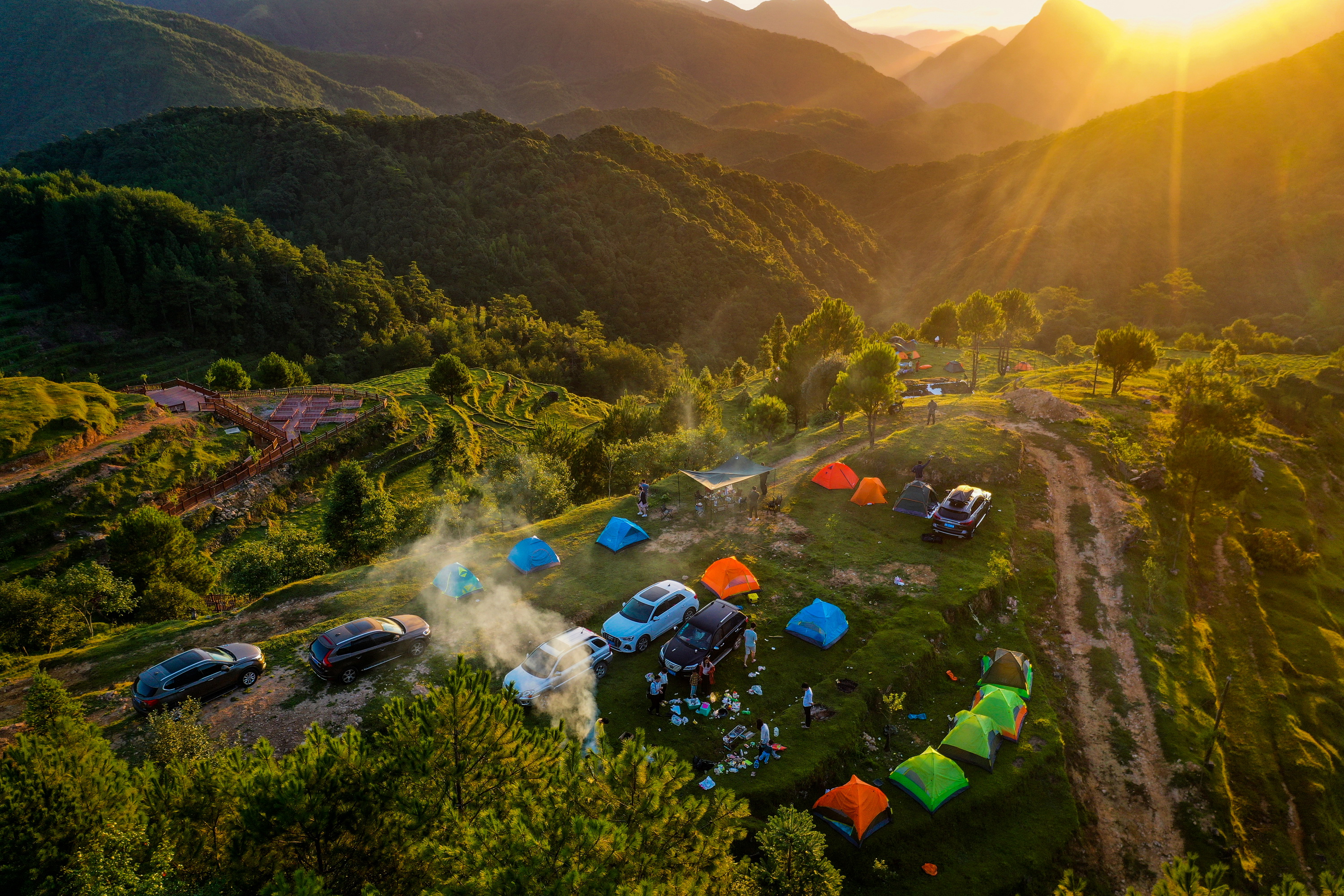 前溪帐篷基地  张力摄.jpg