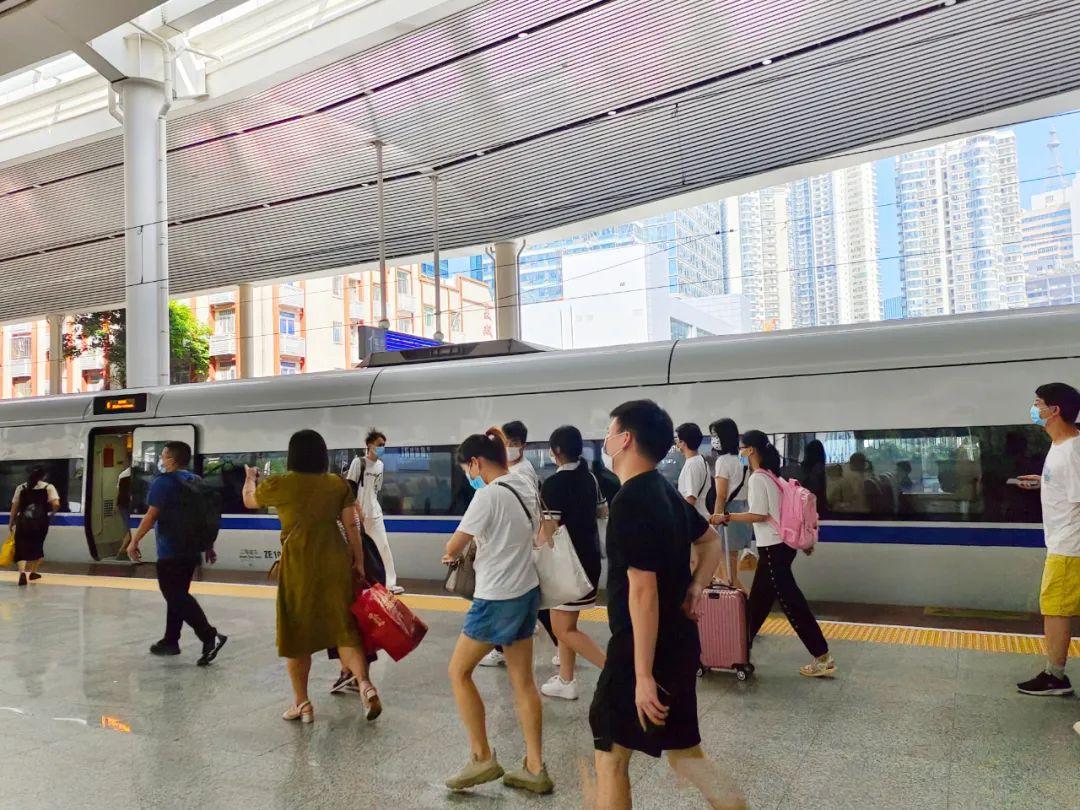 2022年春运于今日启动 厦门火车站采取多项措施 保障旅客平安、有序、温馨出行