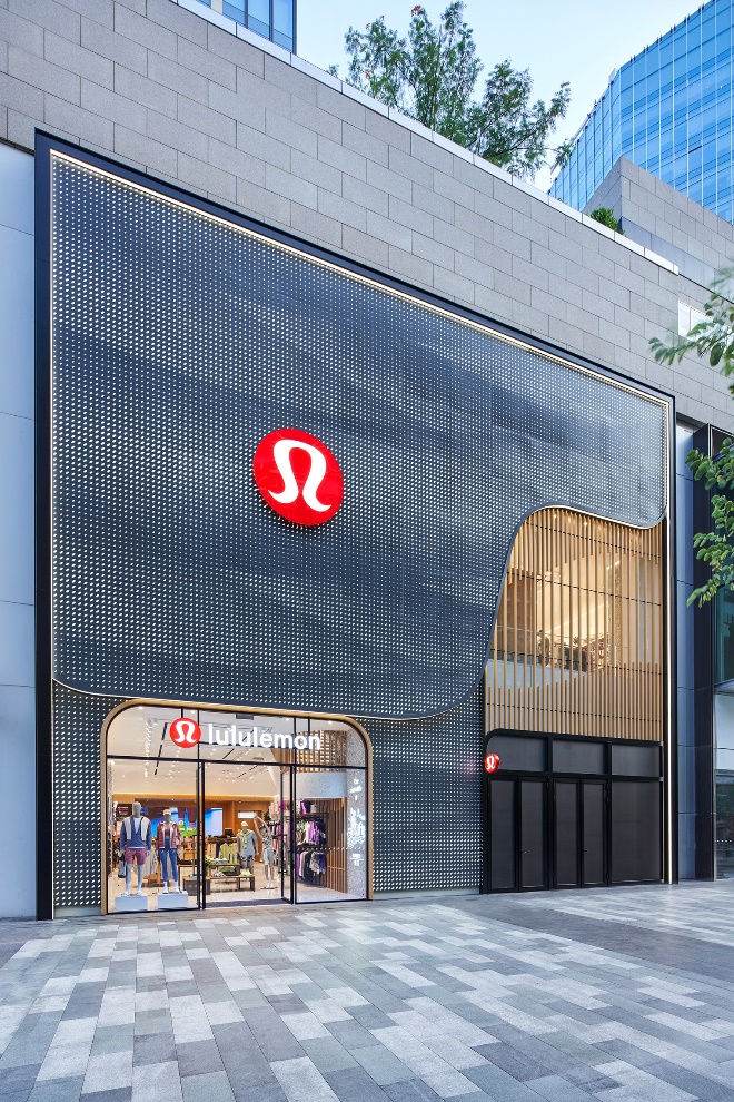 lululemon厦门万象城店扩店升级盛大焕新启幕