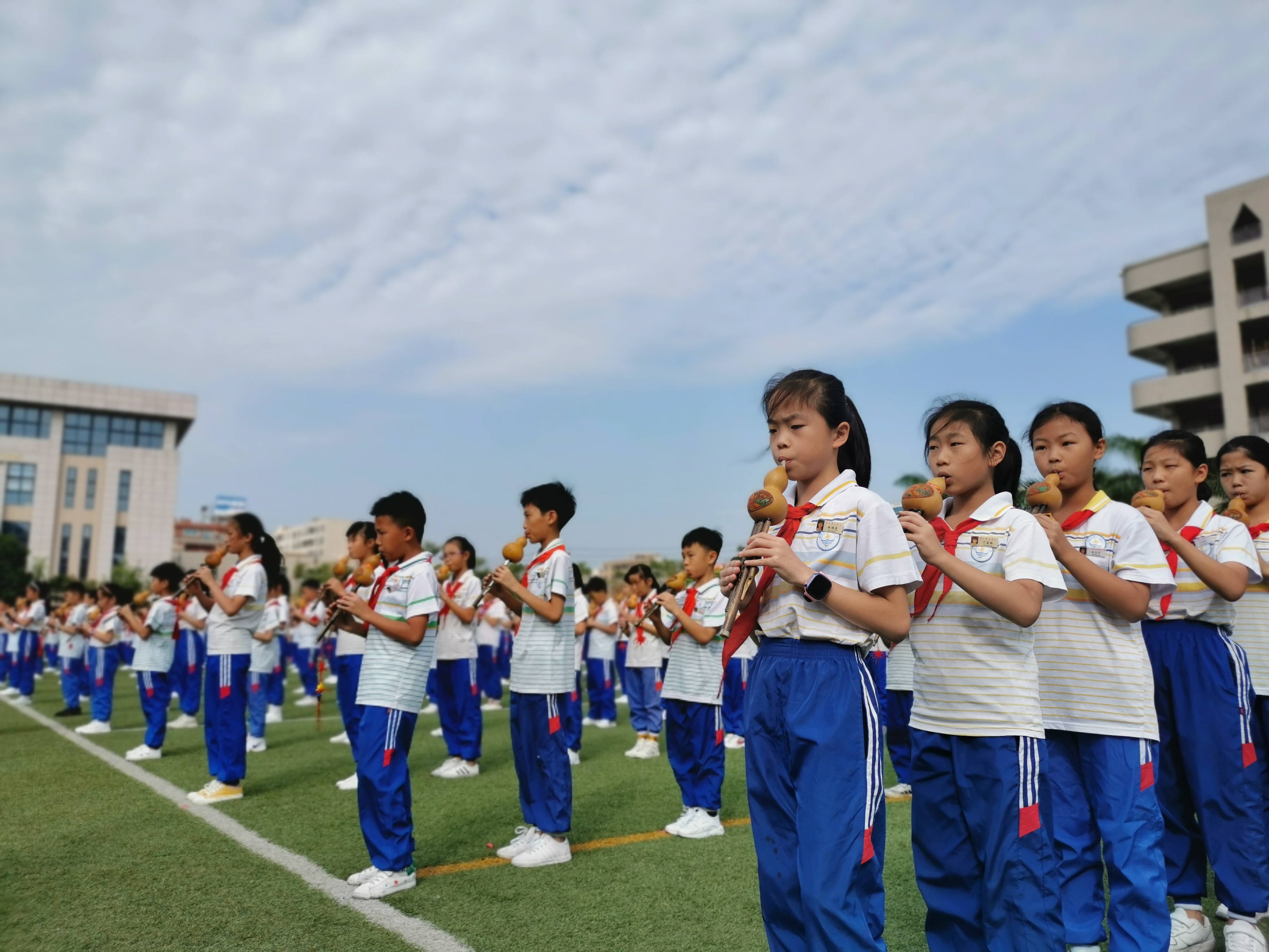 晋江市第五实验小学办五彩的学校做最好的自己
