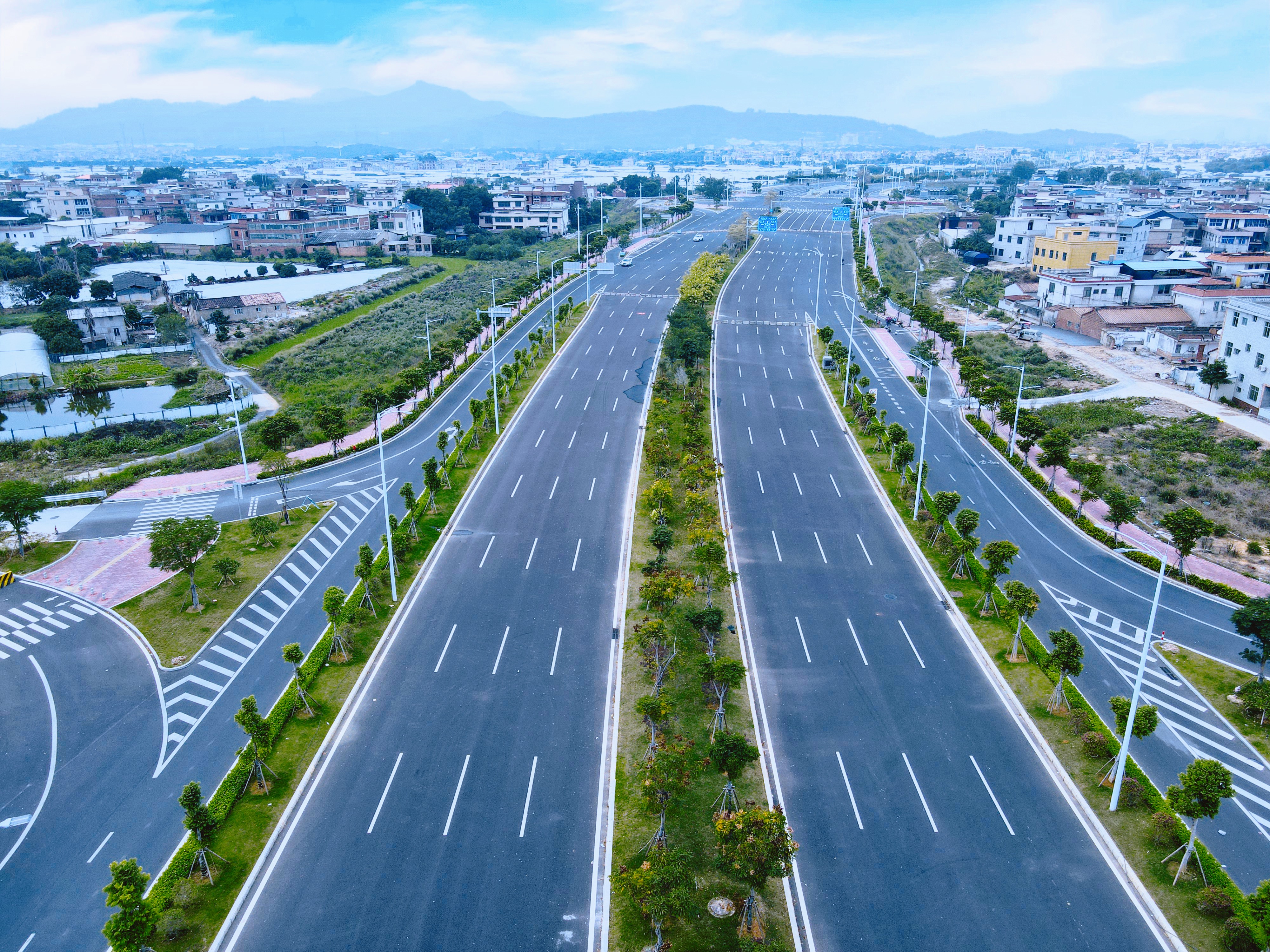 福建省重点工程圆山大道项目全线通车