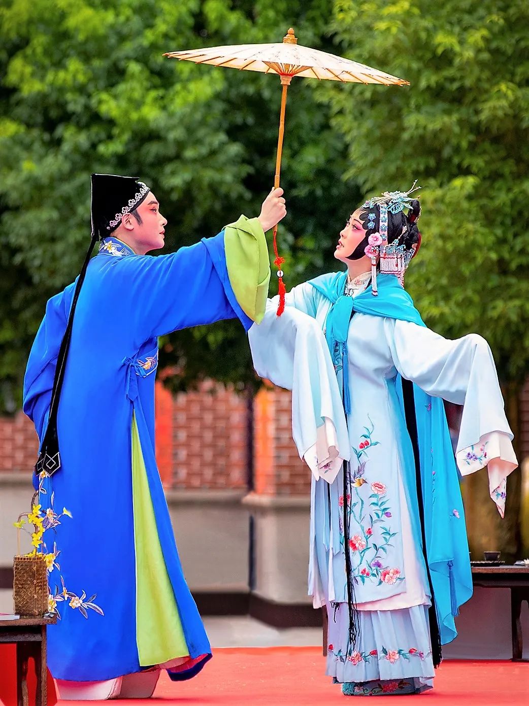 莆仙戏《团圆之后》与《秋风辞》