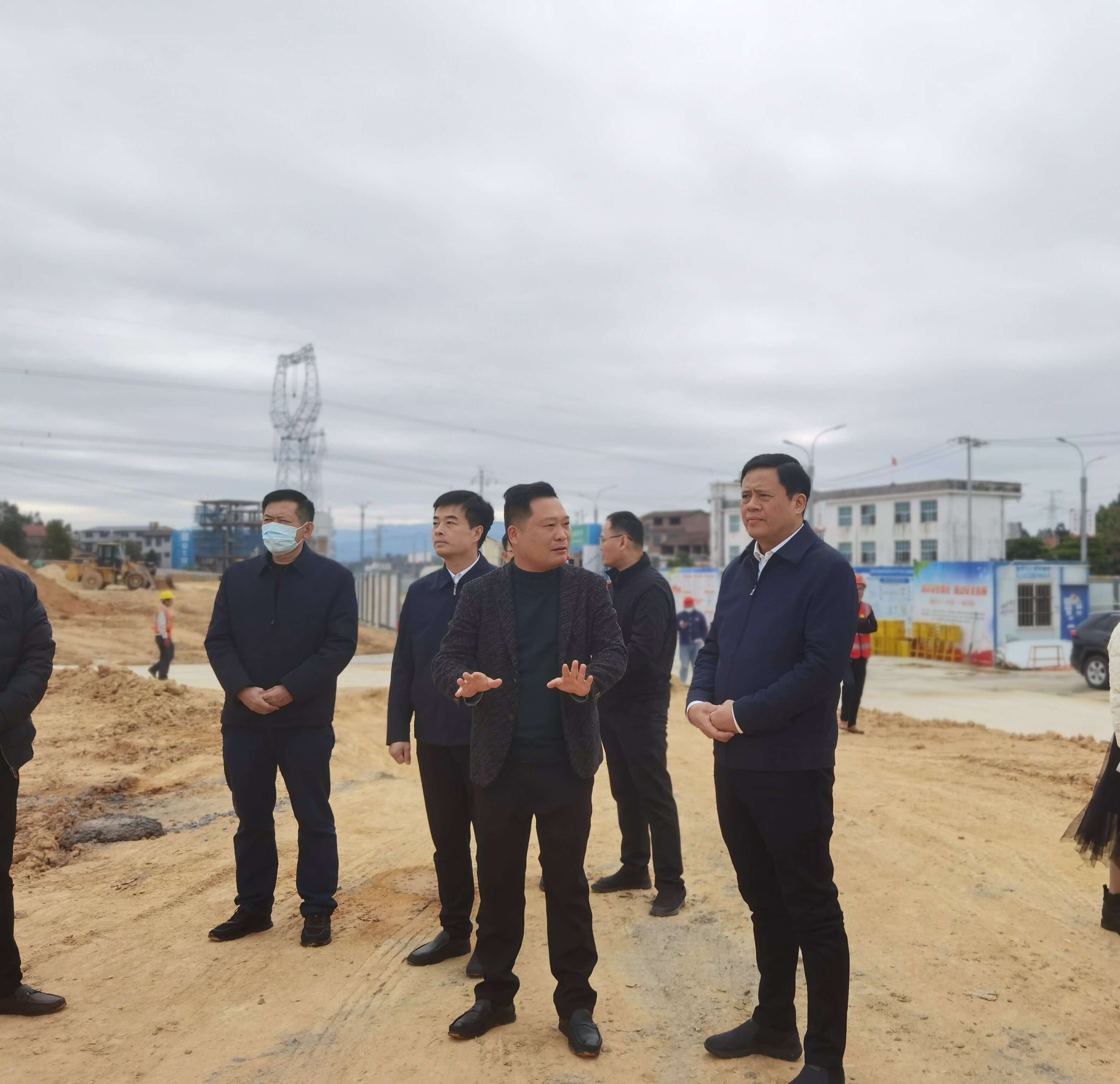 仙游吴文恩深入一线召开重点项目现场推进会