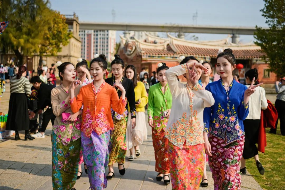 让世界更好地了解闽侨文化第二届新加坡梧林娘惹文化季正式开幕