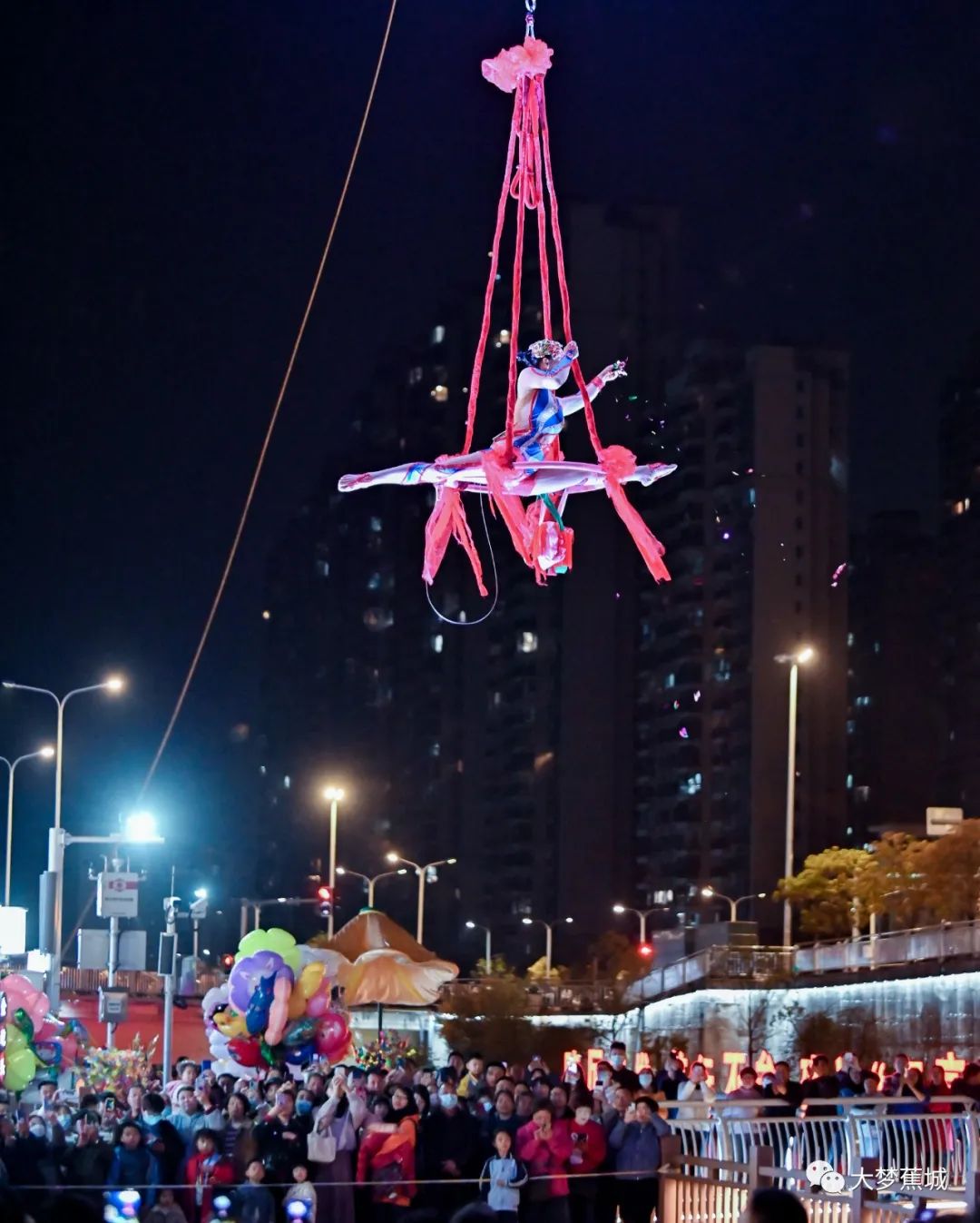 网红渔村上演"空中芭蕾",现场高清大图来了!