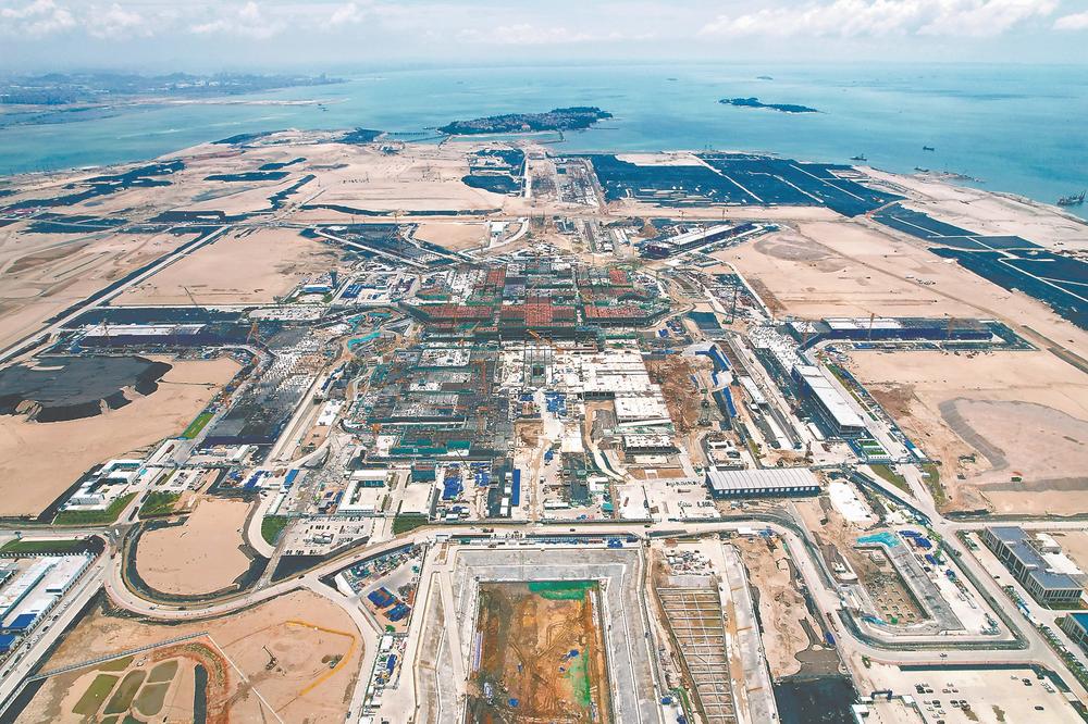 近日,厦门翔安机场的核心区施工作业全面展开,通航配套项目陆续启动.