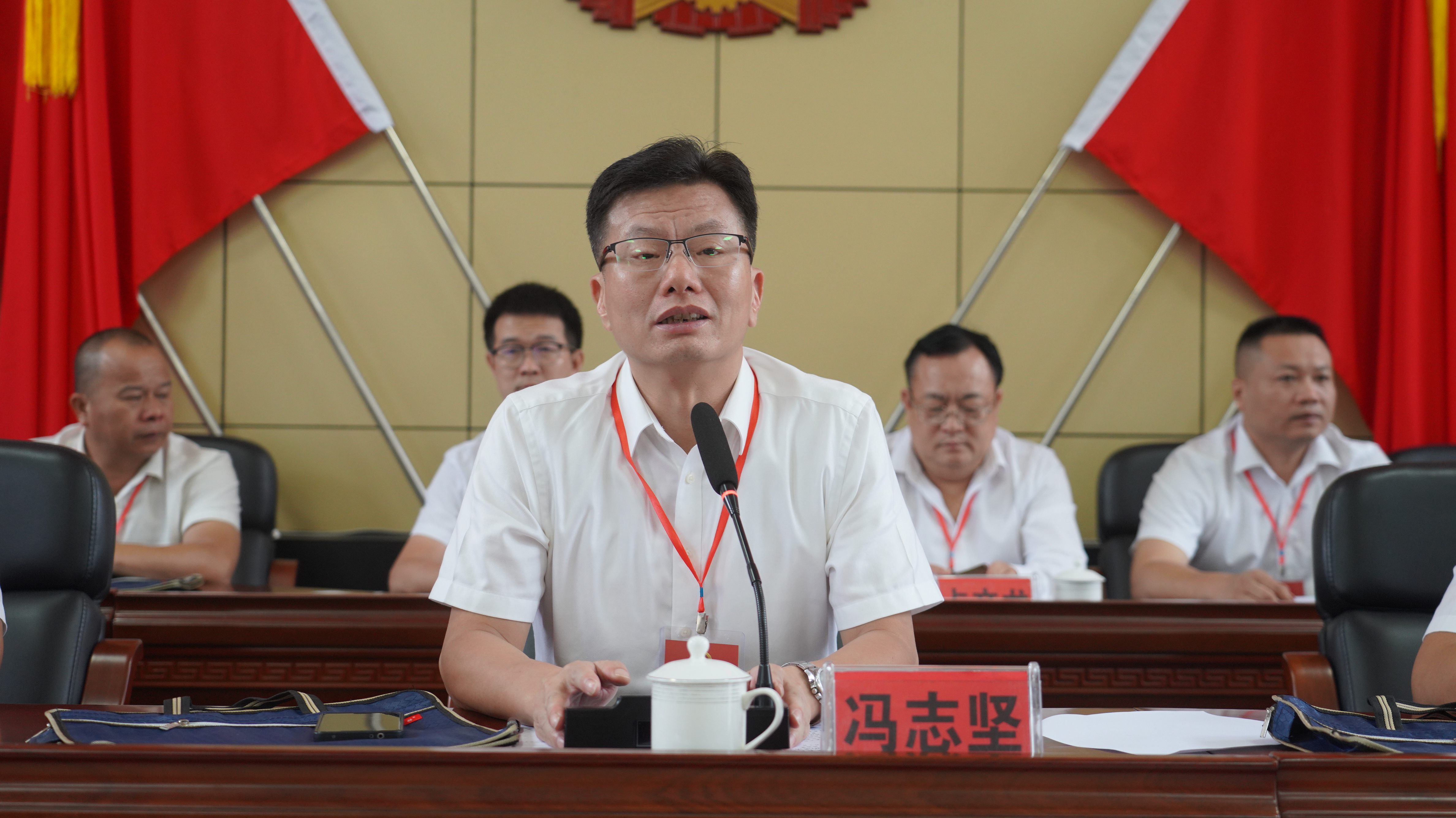 南靖县龙山镇第十八届人民代表大会第三次会议胜利召开