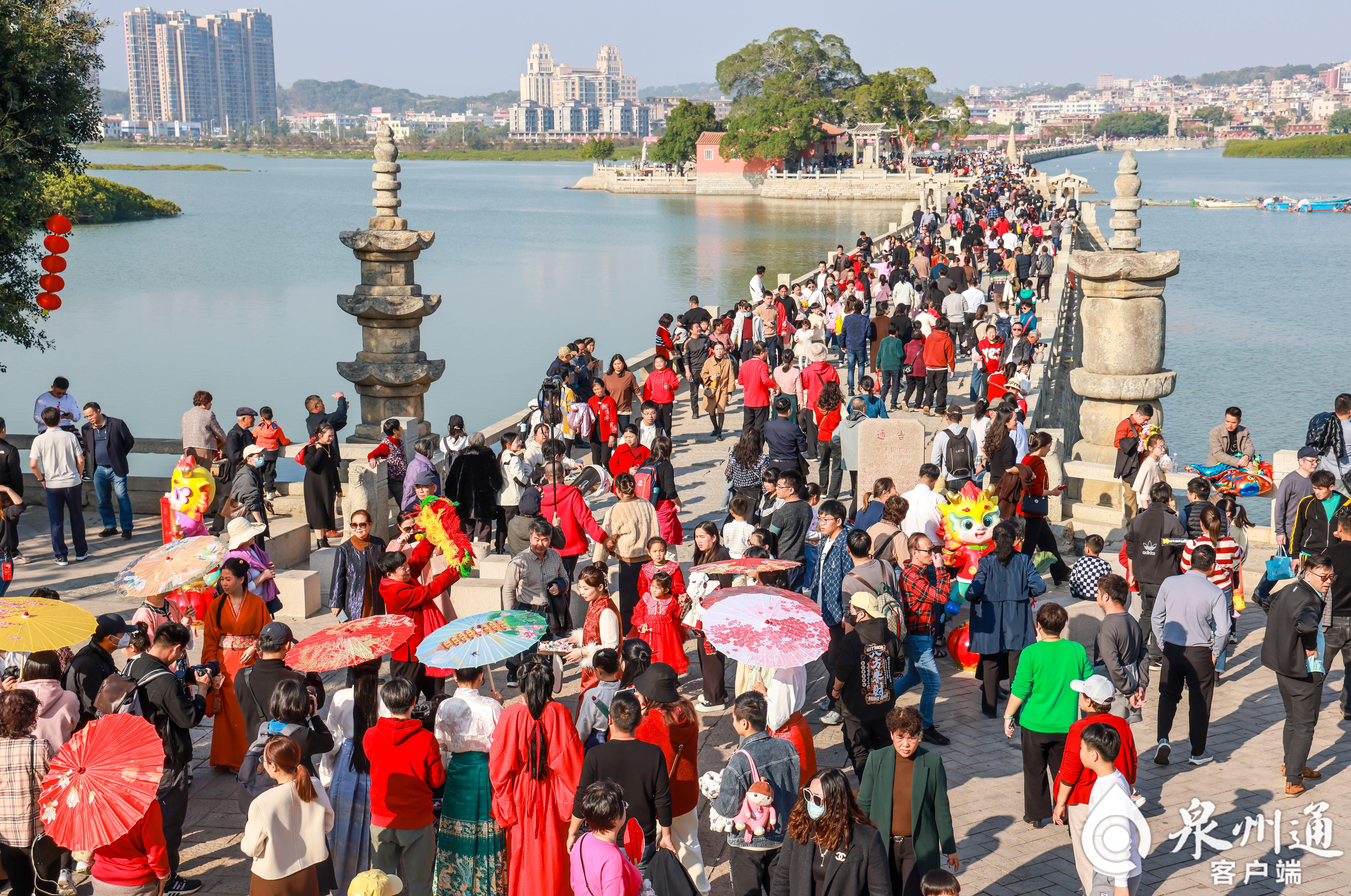 春节假期泉州市文旅市场火爆文化过节乐趣多古城漫游受追捧