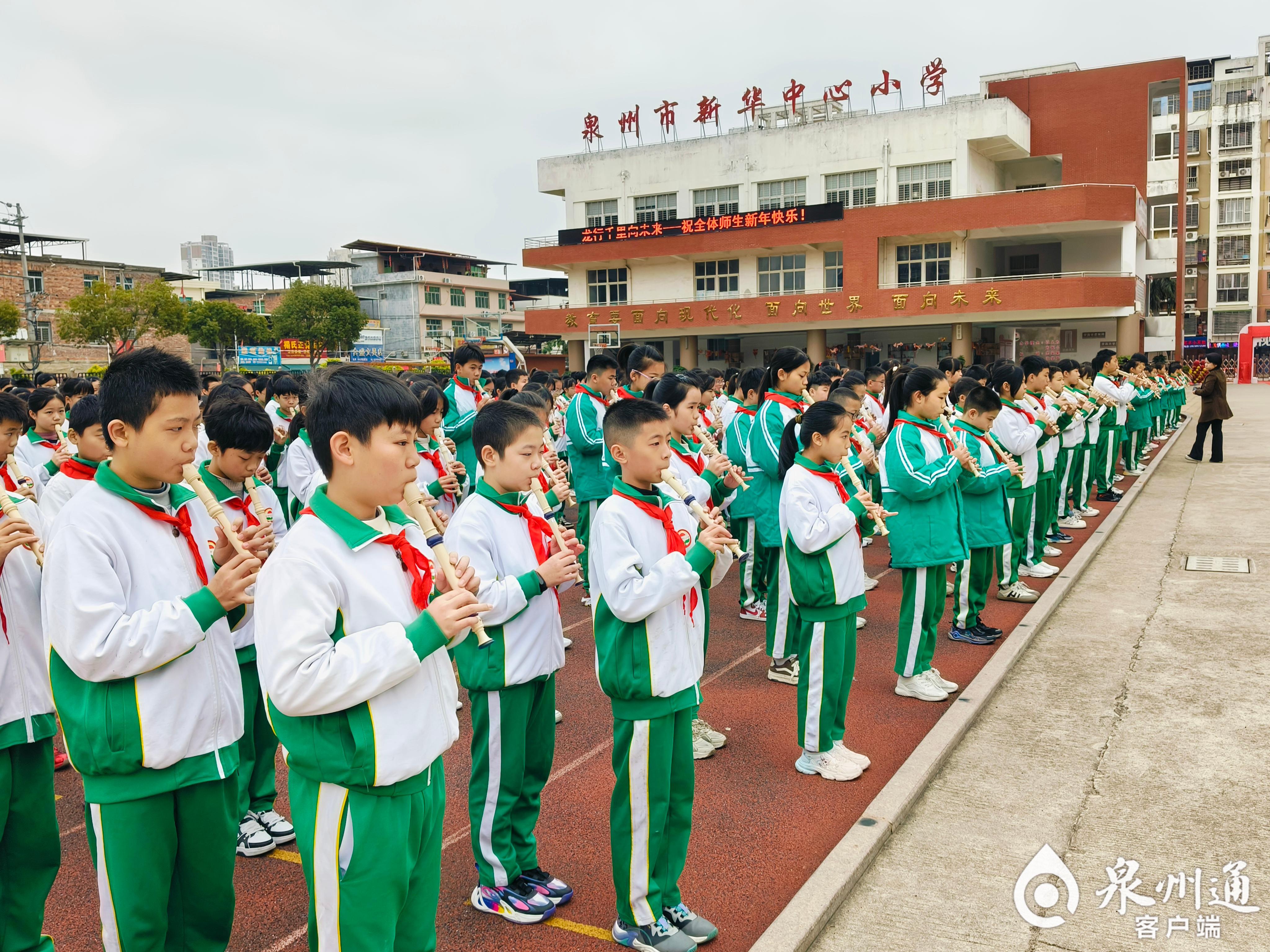 龙南中学校长图片