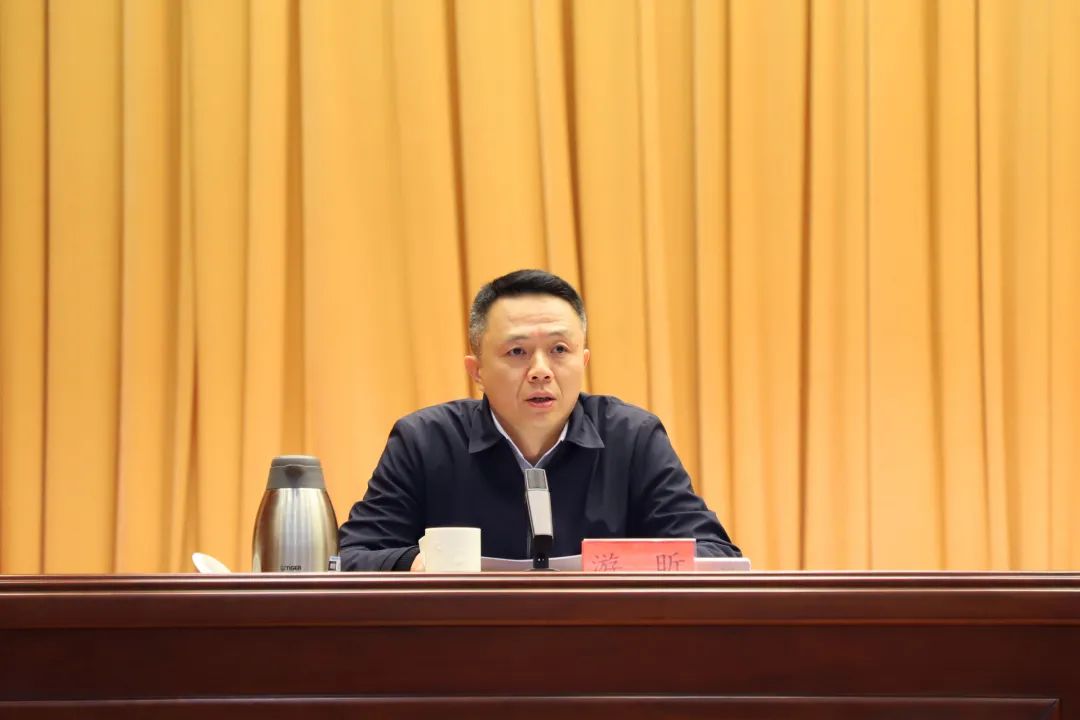 市委常委,宣传部部长,统战部部长陆菁出席会议并讲话,副市长孙晓岚对