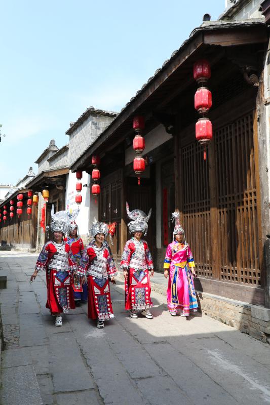 南平市铸牢中华民族共同体意识主题活动暨三月三畲族文化节在建瓯举行