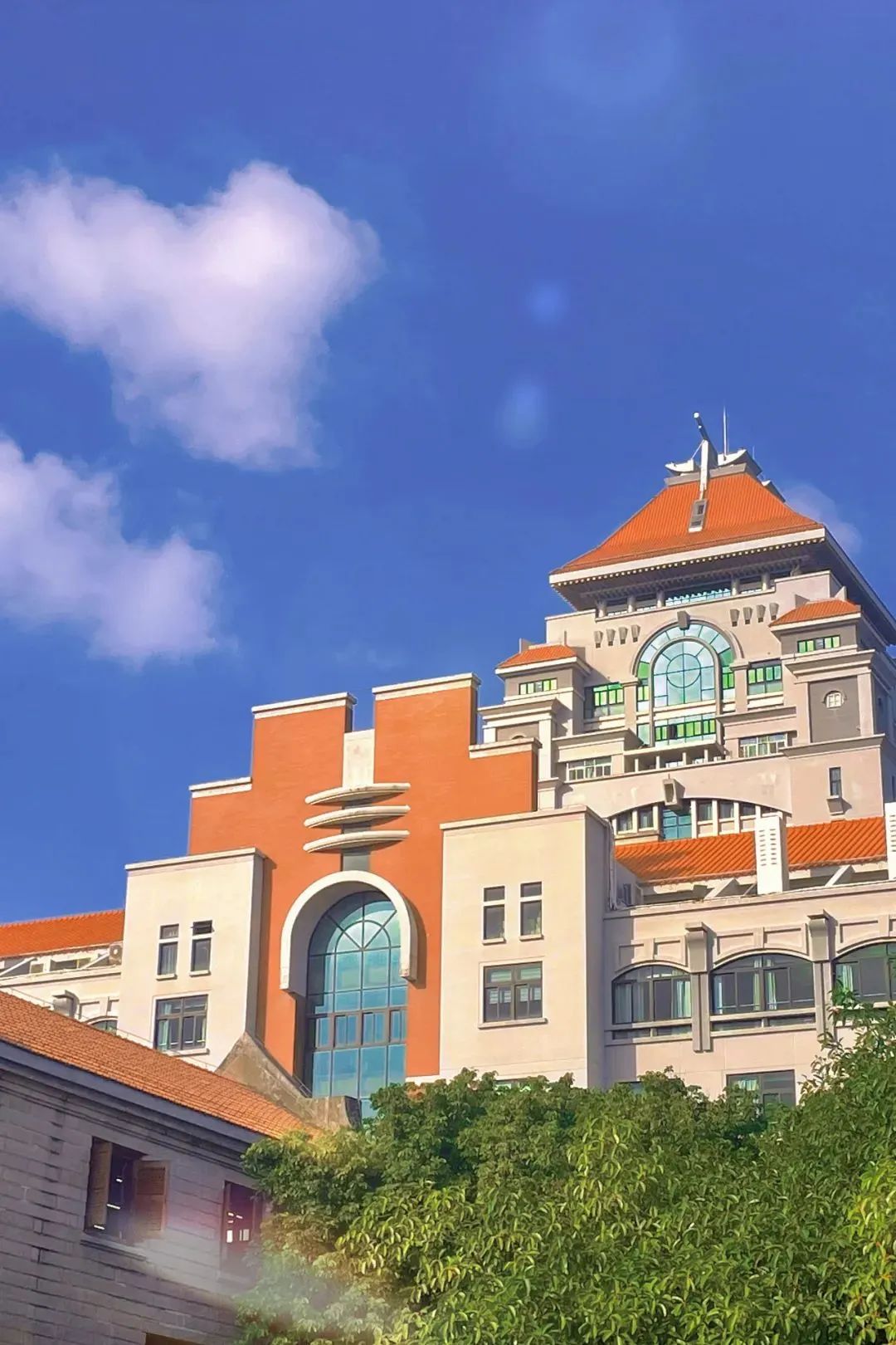 颜值天花板今天的头条属于厦大