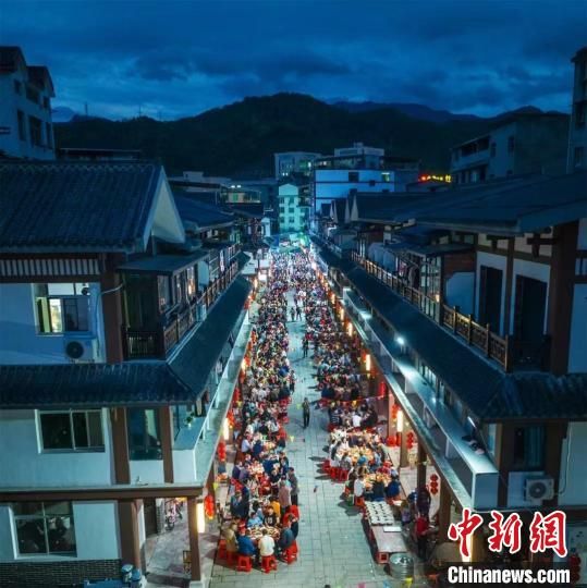 三明:逾千名两岸同胞共度"金九艾粿节"