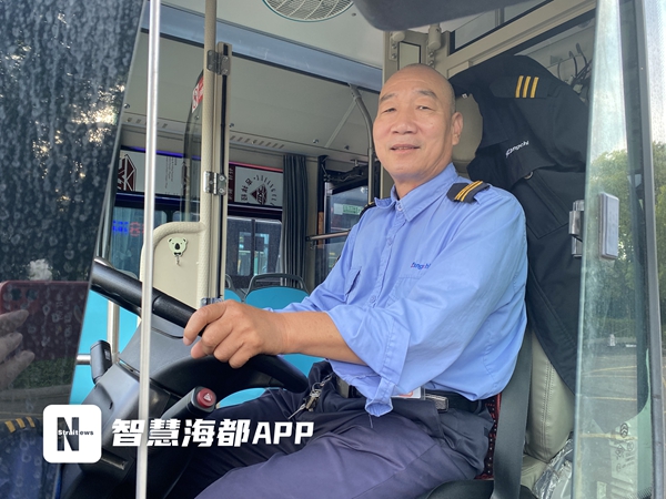 福州公交司机图片