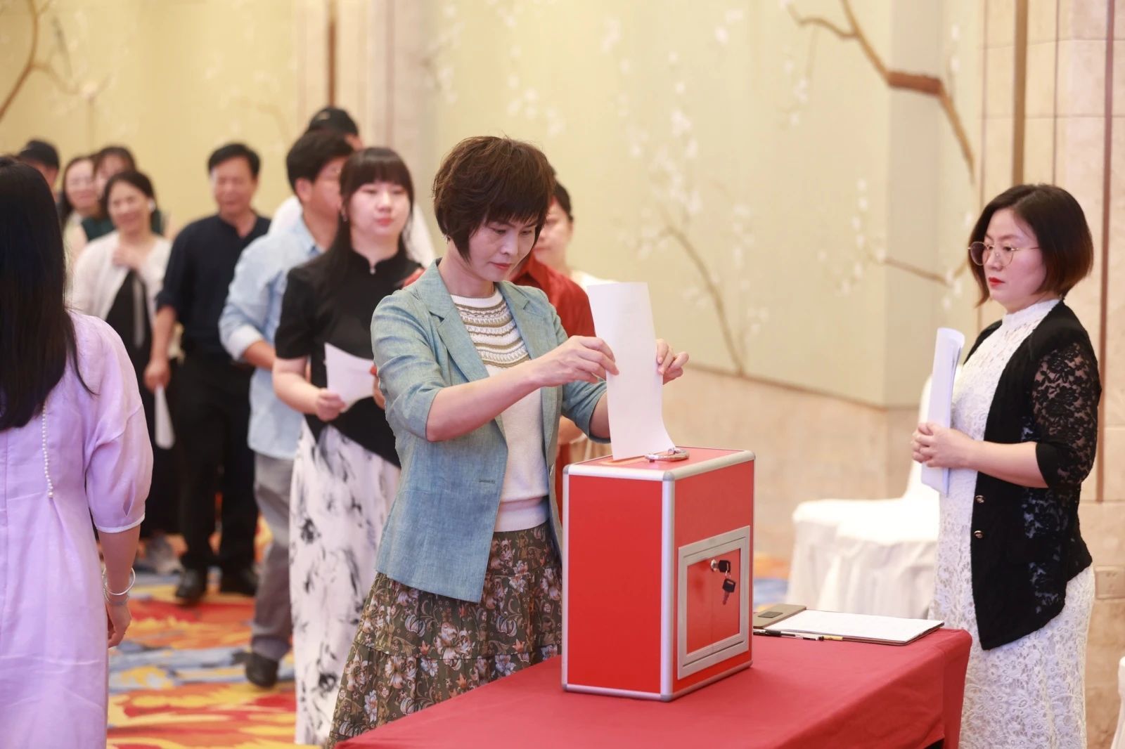 首页>海峡导报>1600_1066