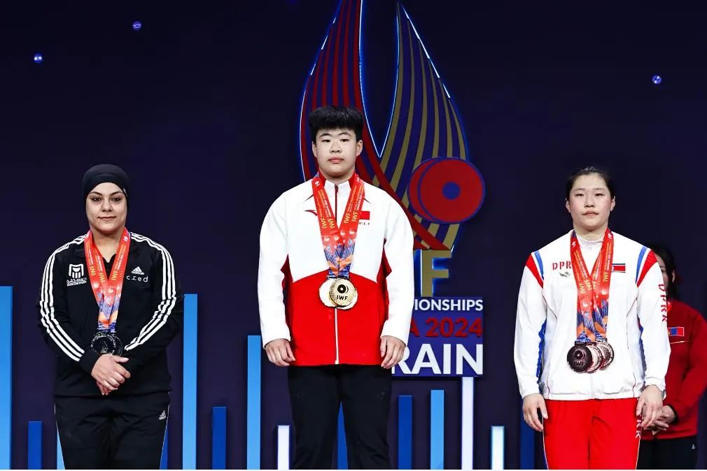 龙岩选手廖桂芳包揽世锦赛三金刷新个人最好成绩